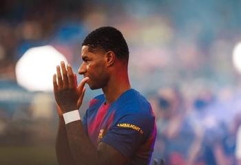 bóng đá xôi lạc mang góc nhìn hài hước về thứ hạng của chelsea và dự đoán bất ngờ